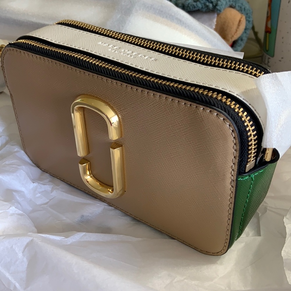 Like new Marc Jacobs Snapshot Camera Bag Sandcastle Multi